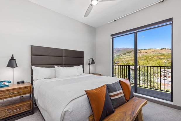 Images Hotel Indigo Silverthorne by IHG