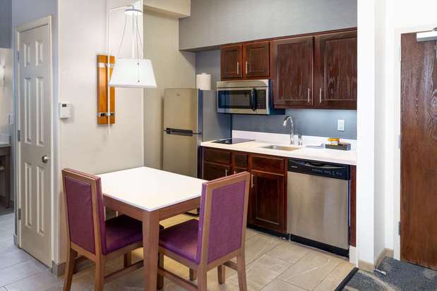 Images Homewood Suites by Hilton Memphis-Germantown