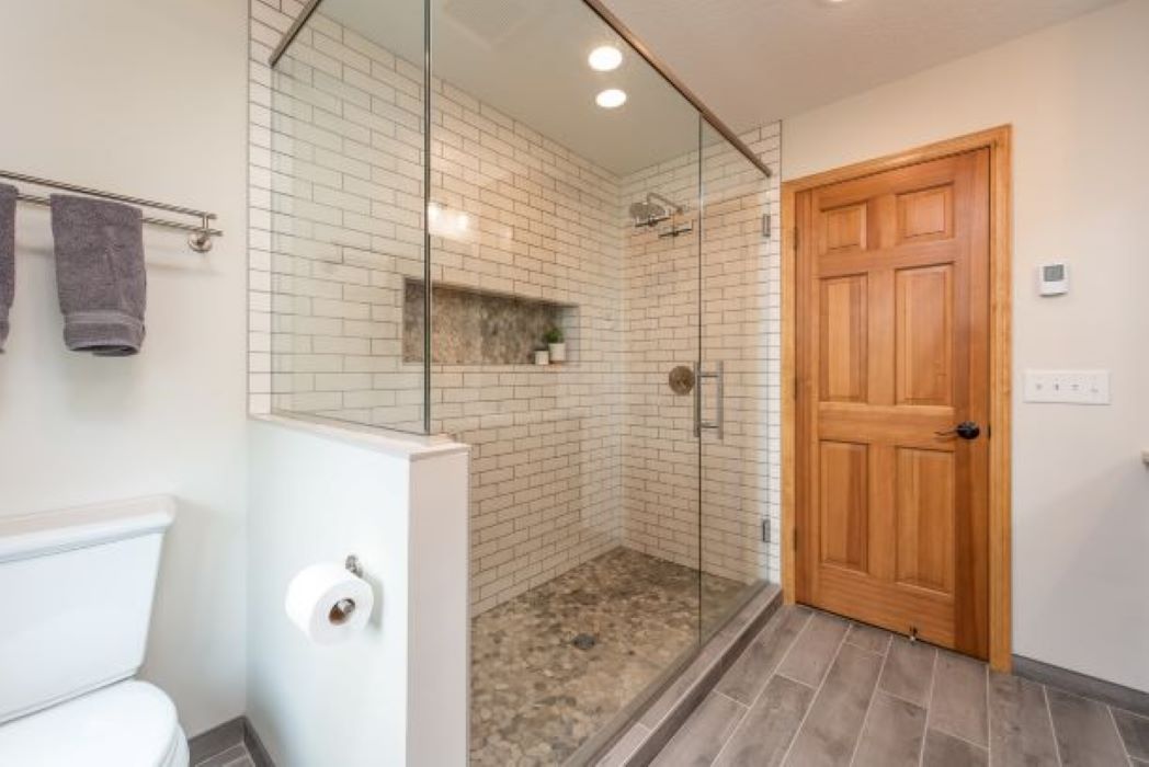 From floor and shower tile to fixtures and storage, J Brothers offer access to the best brands and products available.