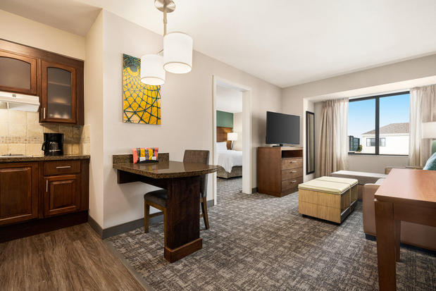 Images Staybridge Suites Oklahoma City-Quail Springs by IHG