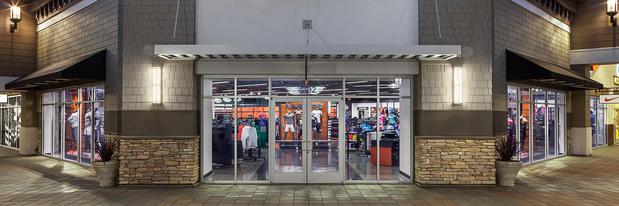 Images Nike Factory Store - Livermore