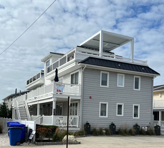 Images W.J. Hand Builders