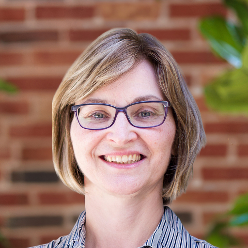 Heather Esposito headshot.