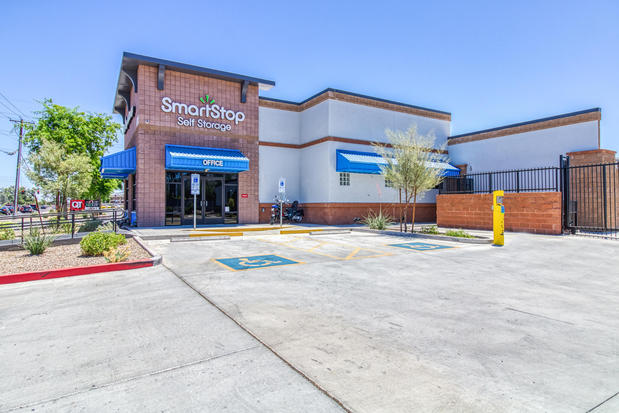 Images SmartStop Self Storage
