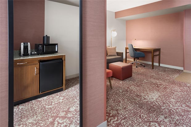 Images Hilton Garden Inn State College