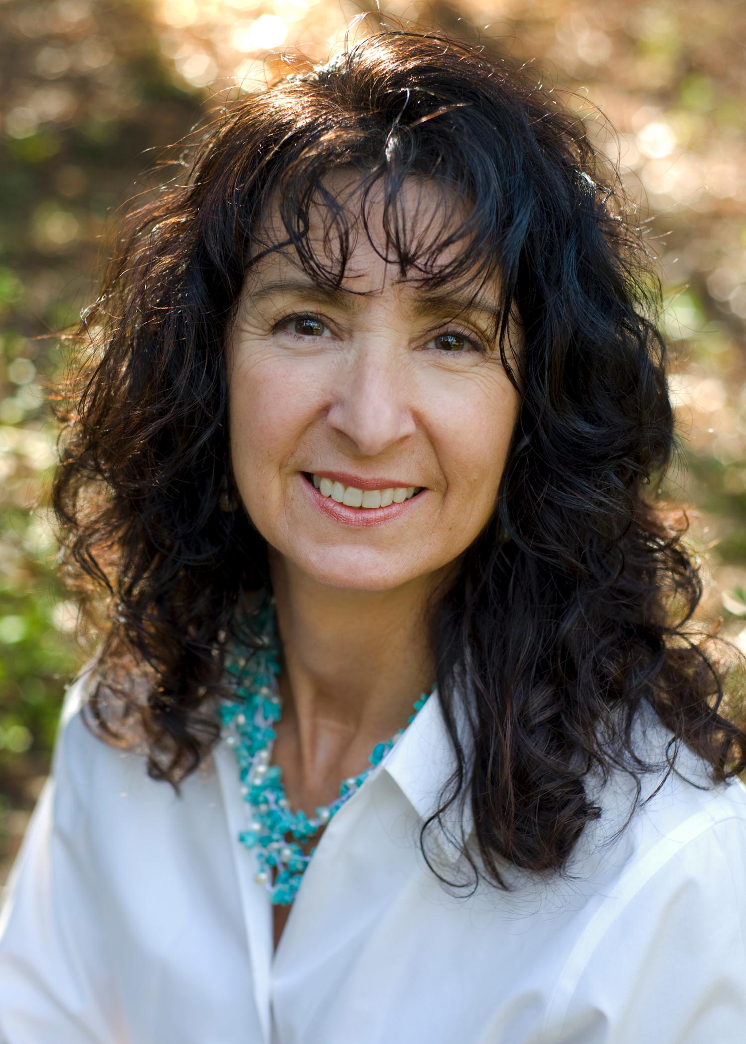 Amy Summers, with Select Estate Properties