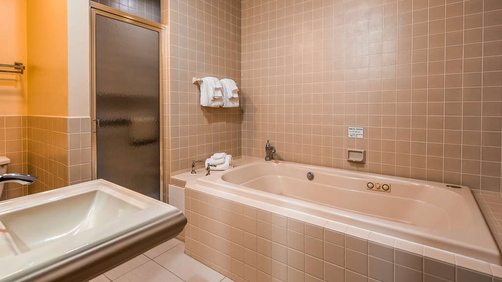 Whirlpool Tub