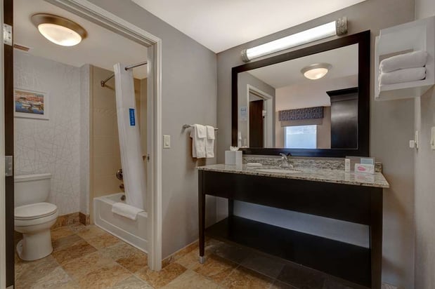 Images Hampton Inn & Suites Seattle/Federal Way