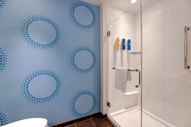 Images Tru by Hilton Grantville