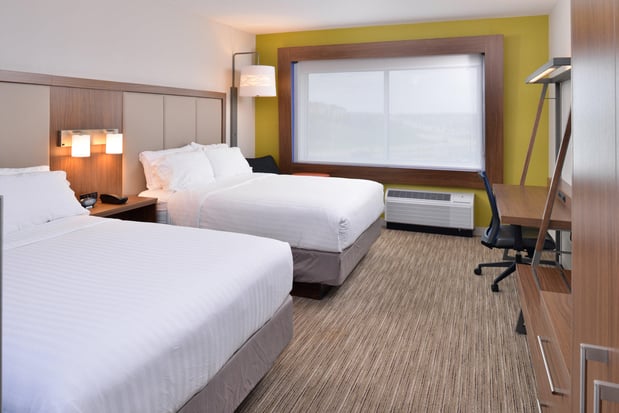 Images Holiday Inn Express & Suites Madison by IHG