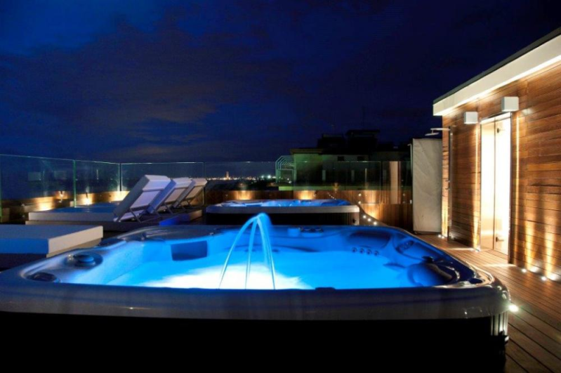 Images Hotel Commodore