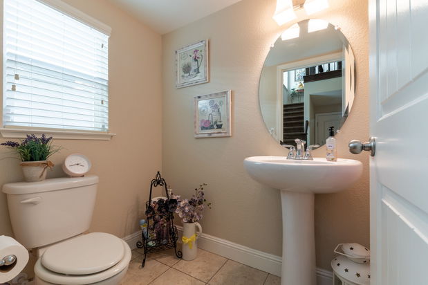 Images Monica Betancur, REALTOR | Compass