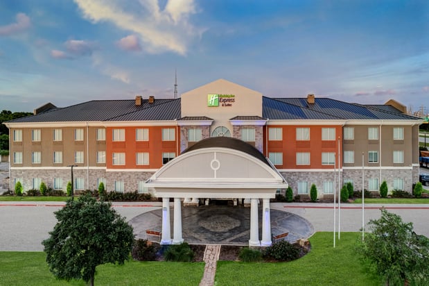 Images Holiday Inn Express & Suites Clute - Lake Jackson by IHG