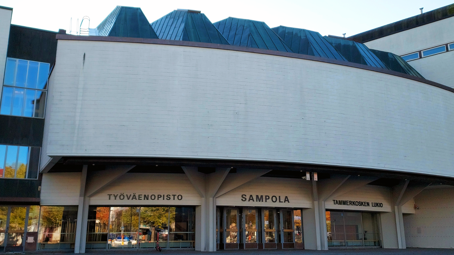 Images Tampereen seudun työväenopiston toimisto: Sampola