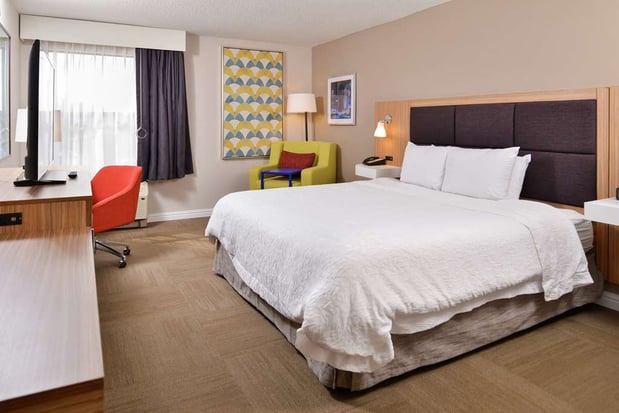 Images Hampton Inn Greensboro-East