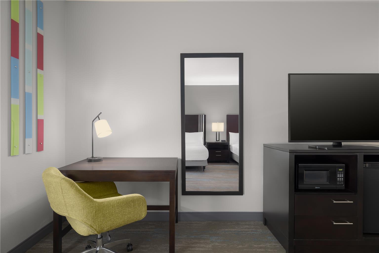 Guest room