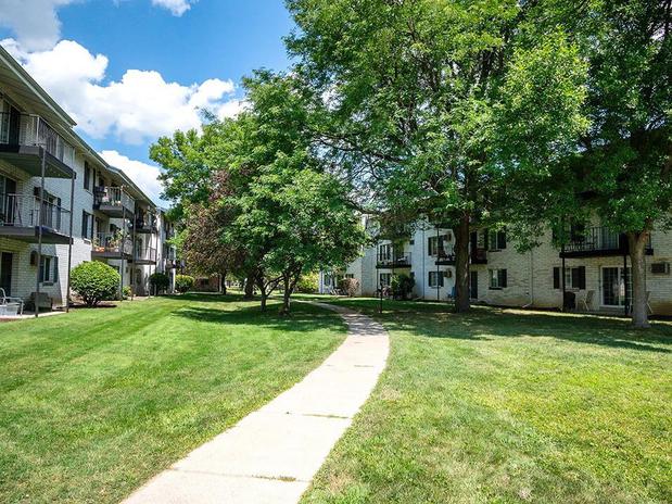 Images Rivers Edge Apartments