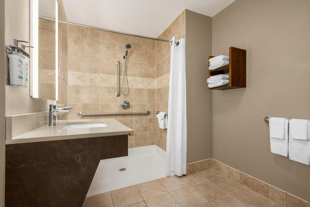 Images Staybridge Suites Oklahoma City-Quail Springs by IHG