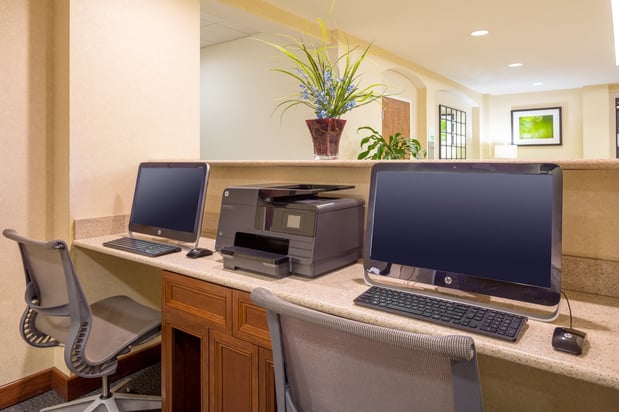 Images Holiday Inn Manchester Airport by IHG