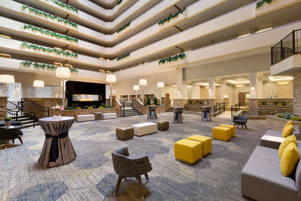 Lobby Hilton Fort Collins Fort Collins (970)482-2626