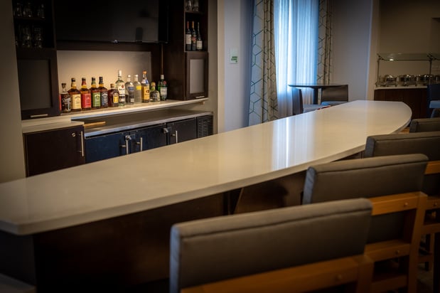 Images Holiday Inn & Suites Memphis - Wolfchase Galleria by IHG