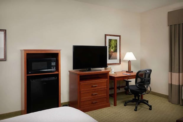 Images Hampton Inn & Suites Salem