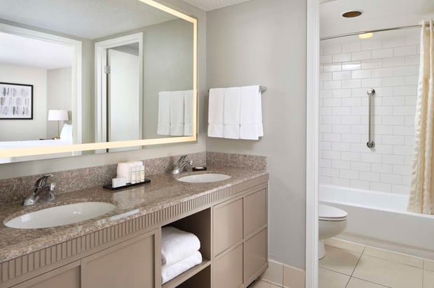Images Embassy Suites by Hilton Myrtle Beach Oceanfront Resort
