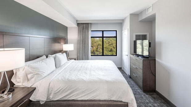 Images Staybridge Suites Naples - Marco Island by IHG