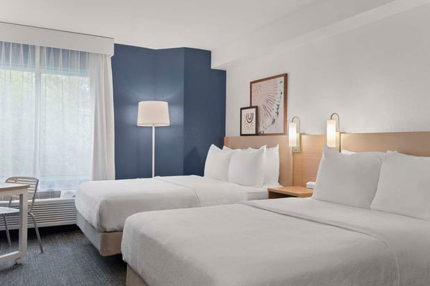 Images Spark by Hilton Orlando near SeaWorld