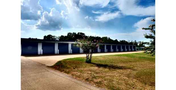 Images Spring Hill Self Storage