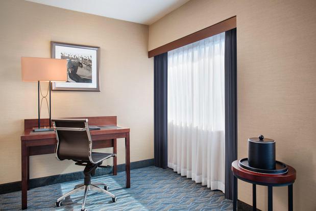Images Crowne Plaza Los Angeles Harbor Hotel by IHG