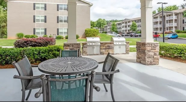 Images The Bristol Apartments
