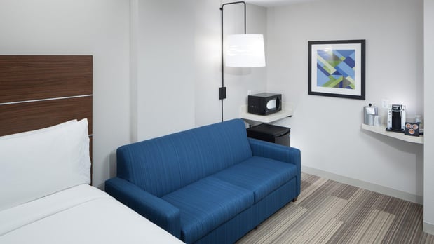 Images Holiday Inn Express & Suites Orlando at Seaworld by IHG