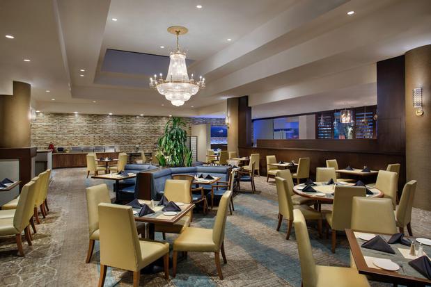 Images Crowne Plaza Los Angeles Harbor Hotel by IHG