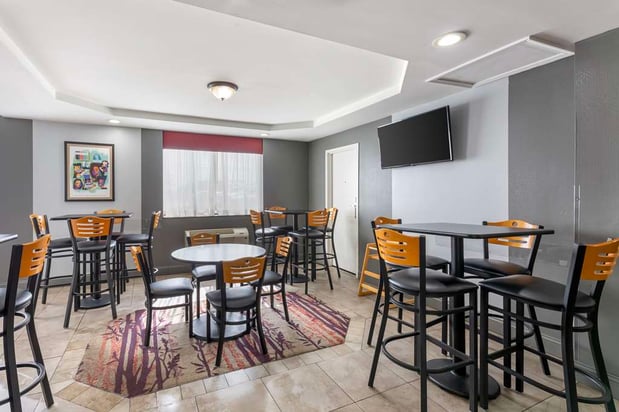 Images Best Western The Inn at Rochester Airport