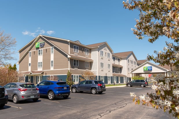 Images Holiday Inn Express & Suites Hampton South-Seabrook by IHG