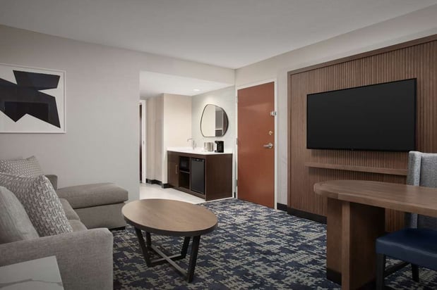 Images Embassy Suites by Hilton Dallas Near the Galleria
