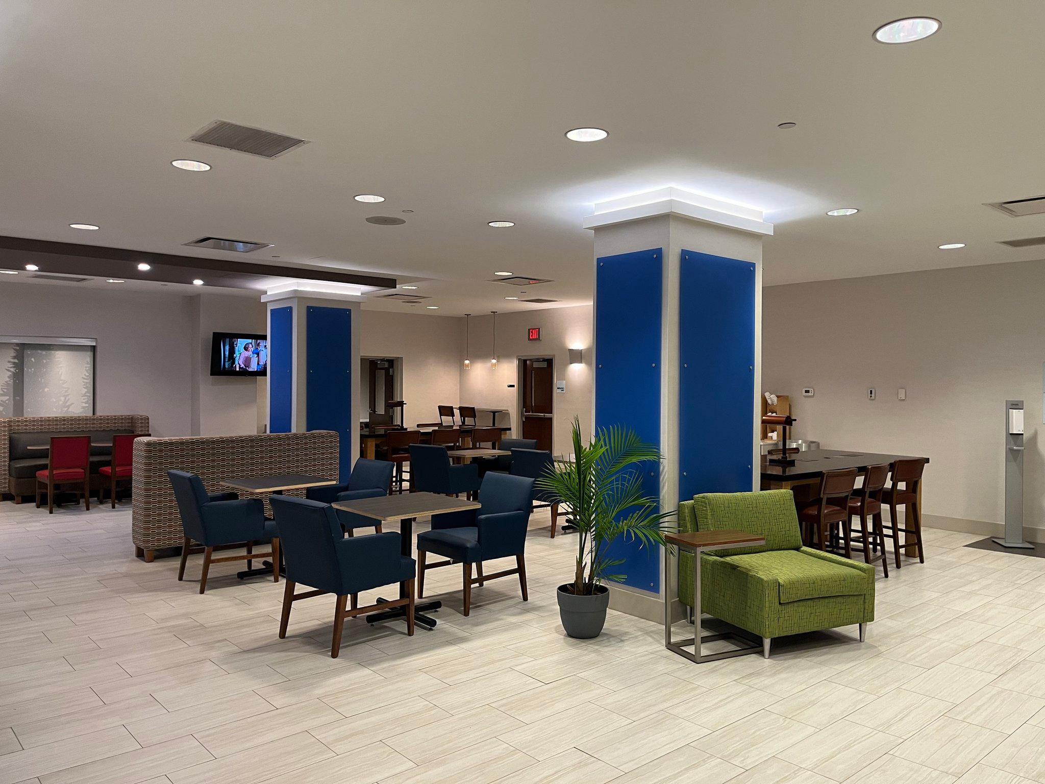Holiday Inn Express & Suites Williamsport, an IHG Hotel Williamsport (570)327-5292
