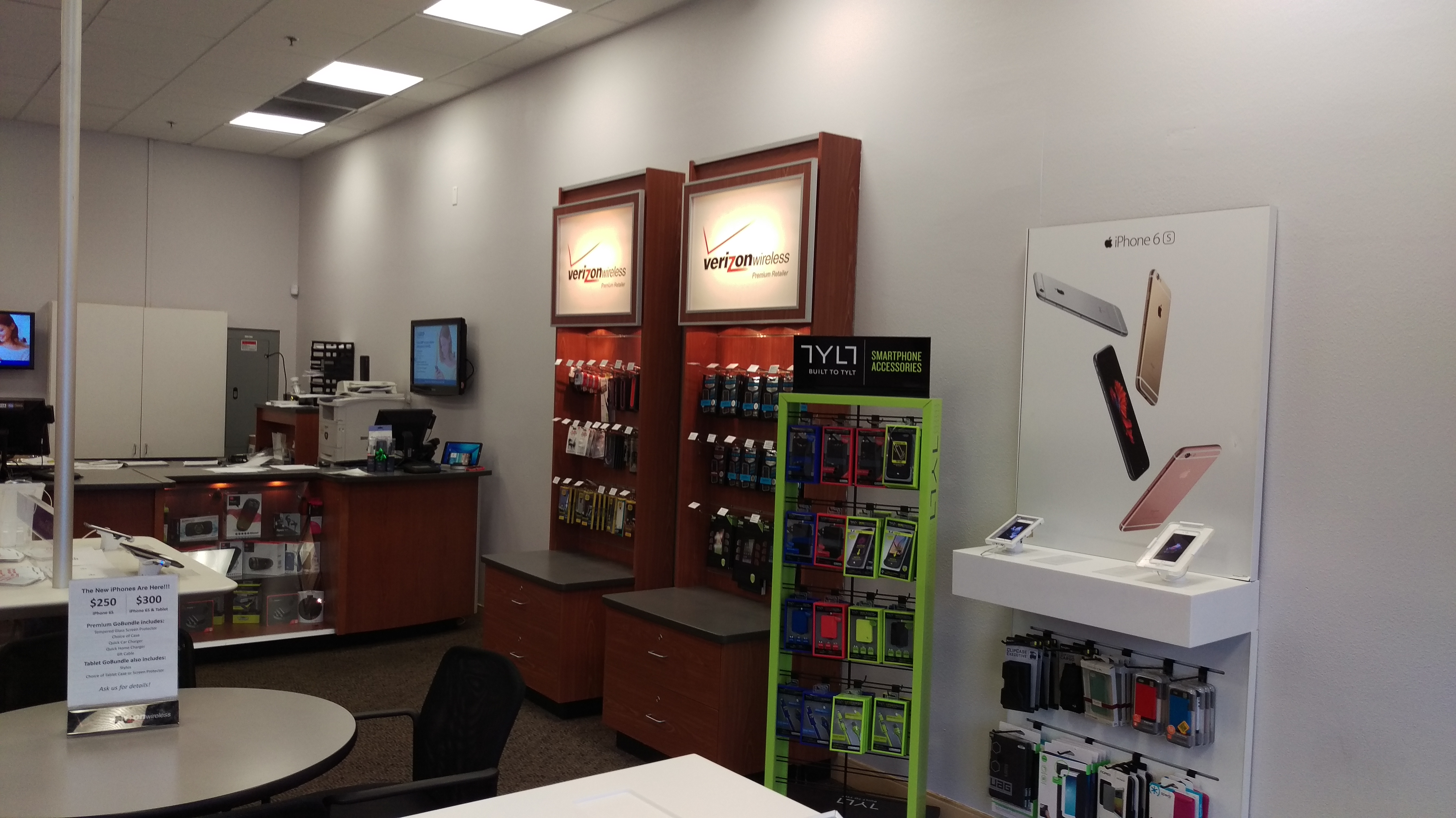 Verizon Authorized Retailer – GoWireless Photo