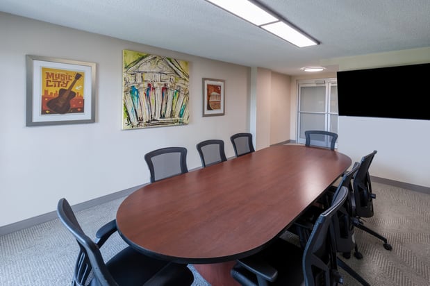 Images Holiday Inn Nashville-Vanderbilt (Dwtn) by IHG