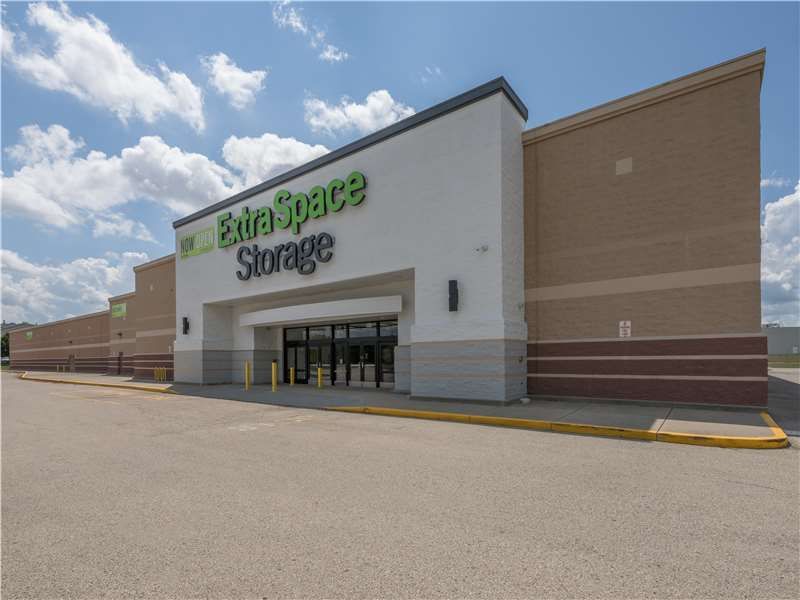 Beauty Image - Extra Space Storage at 1885 W 1st St, Springfield, OH 45504