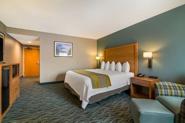 Images Best Western Plus Executive Court Inn & Conference Center