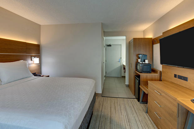 Images Holiday Inn Express Nashville W I40/Whitebridge Rd by IHG