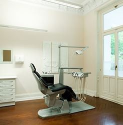 Dr. med. dent. M.Sc. Claudia Vivell, Schlüterstr. 60 in Hamburg