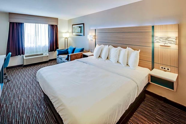 Images Best Western Port Columbus