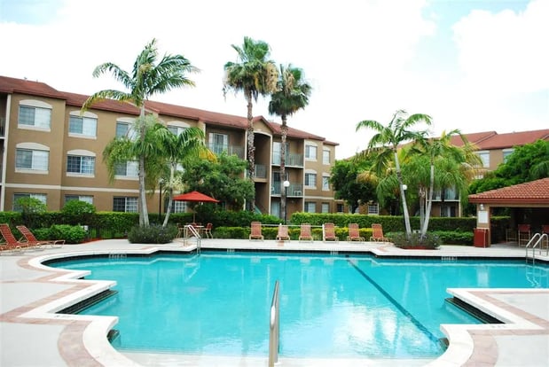 Images Siesta Pointe Apartments