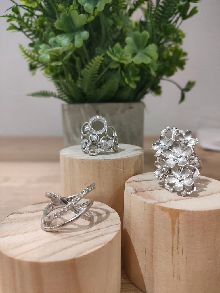 Images KOMEHYO（コメ兵）買取センターデパート リウボウ