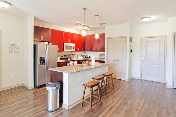 Images Eclipse on Madison