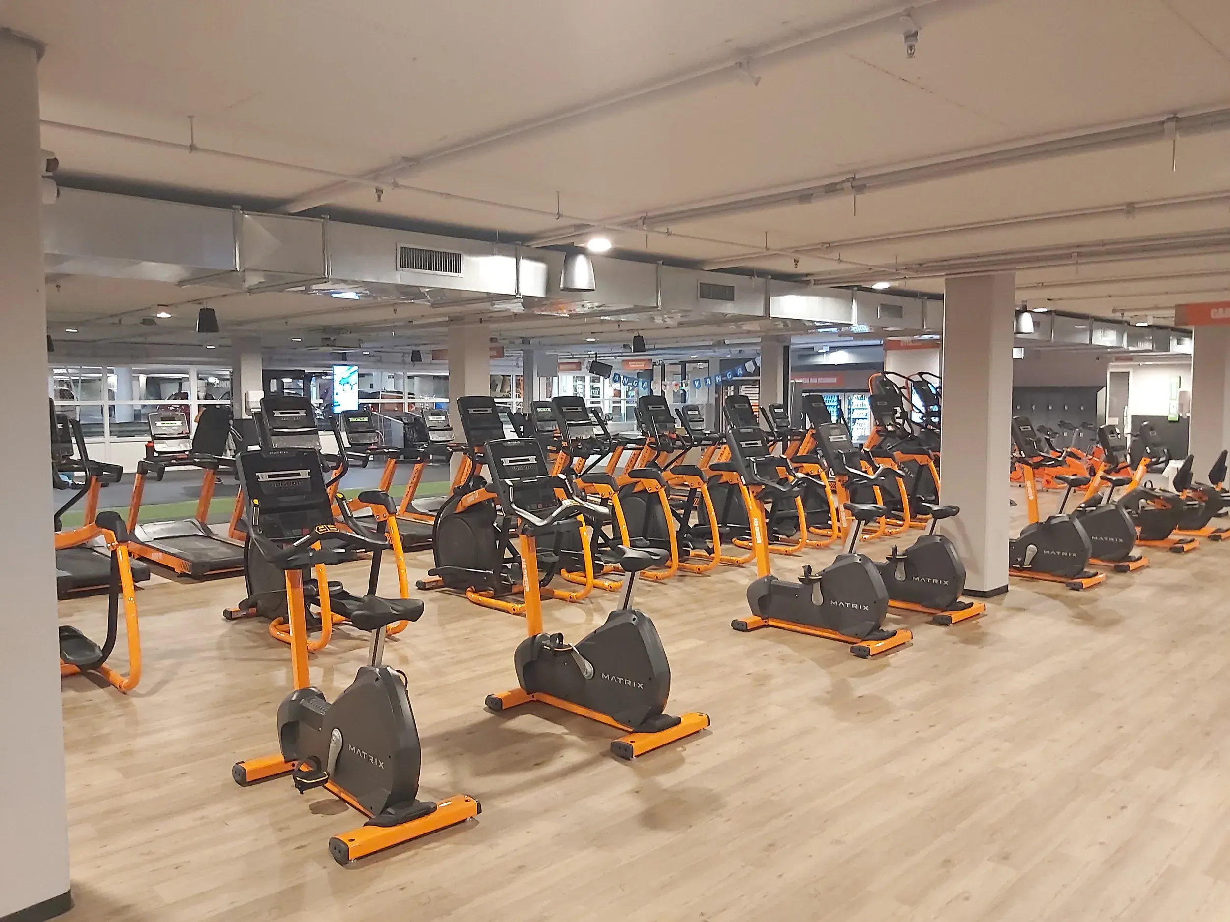 Foto's Basic-Fit 24/7