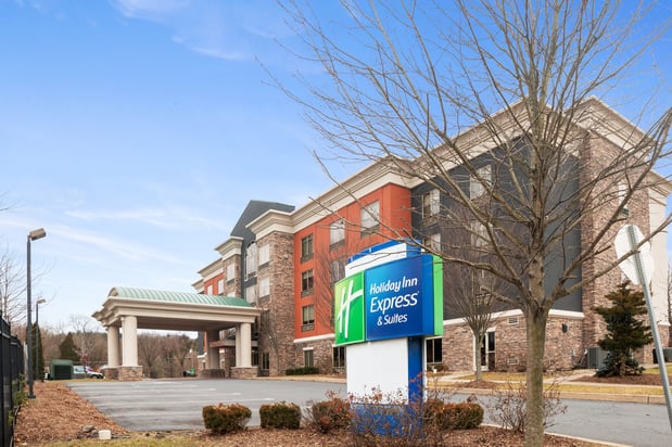 Images Holiday Inn Express & Suites Stroudsburg-Poconos by IHG